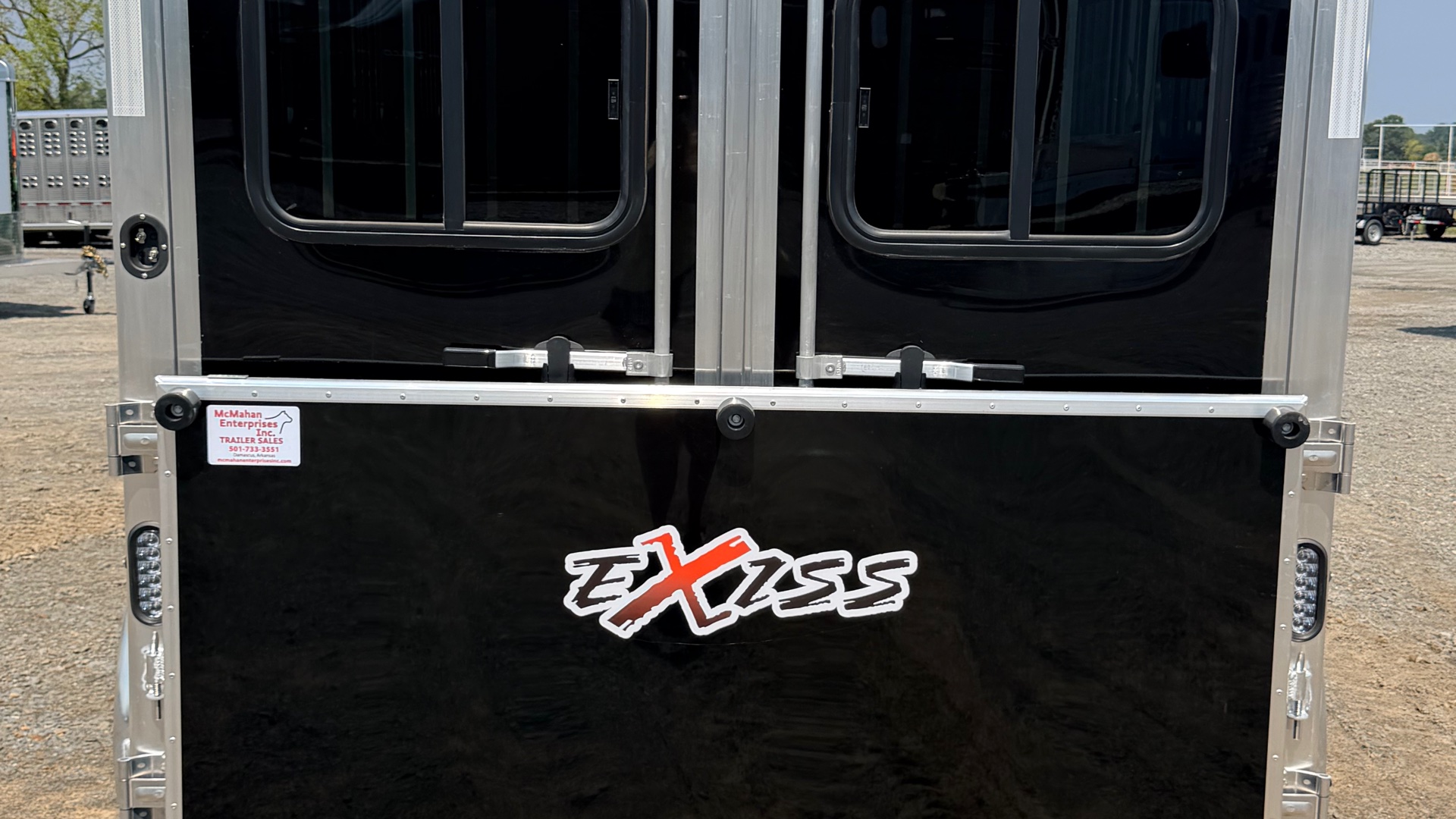 2027 Exiss photo 3