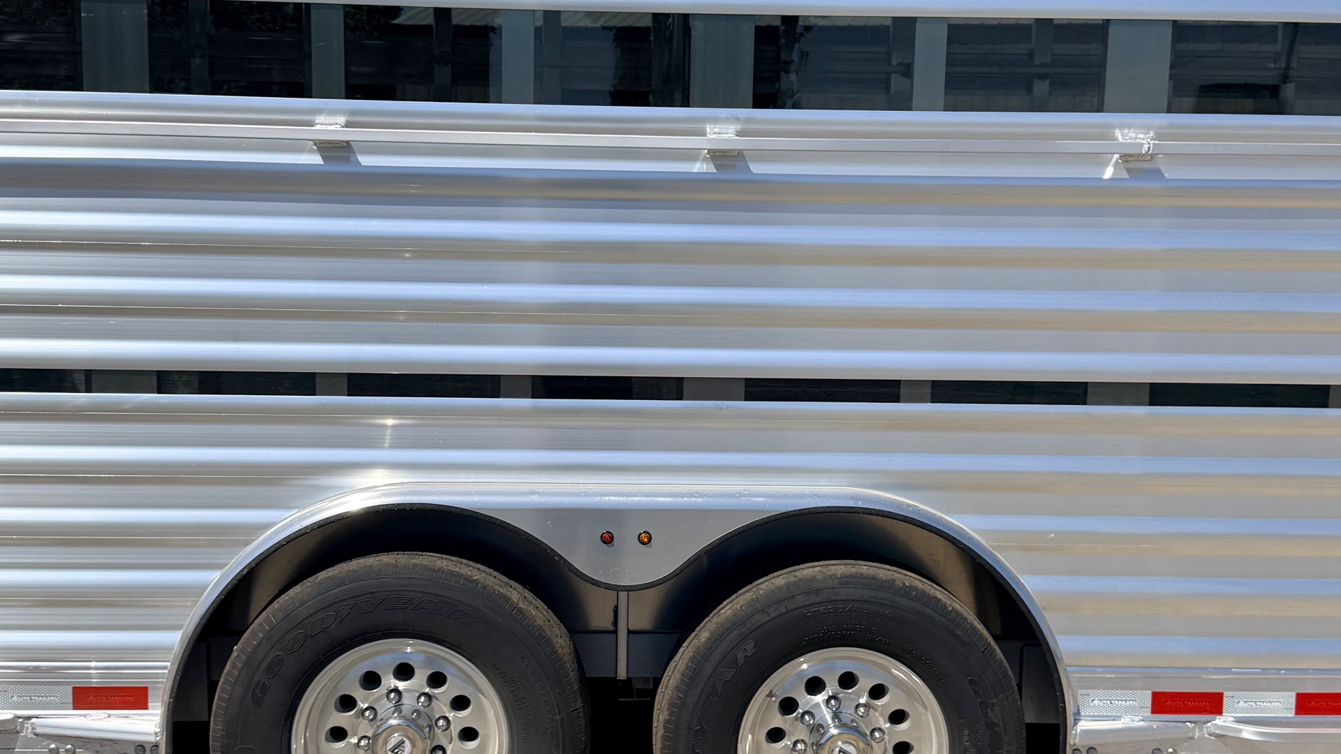 2027 Elite Trailers photo 3