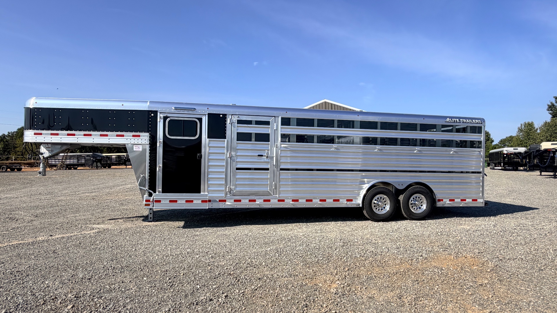 2027 Elite Trailers photo 2