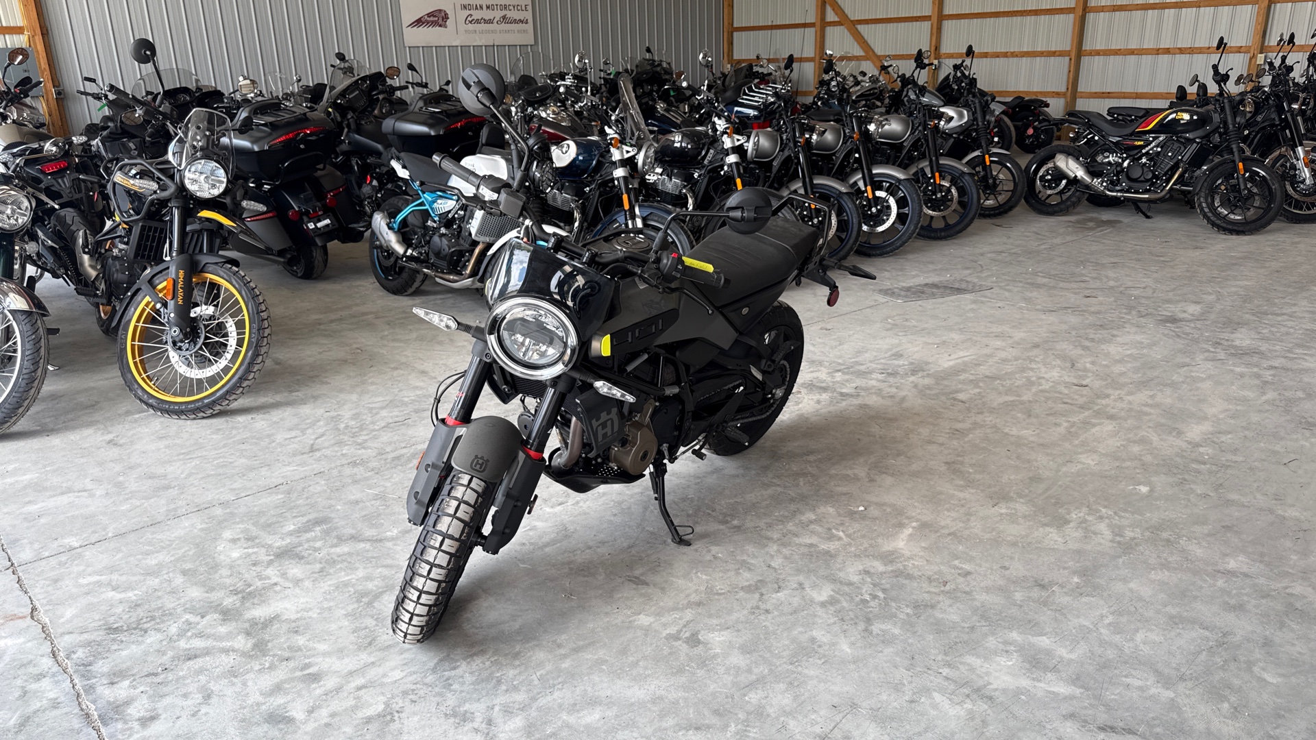2024 Husqvarna Svartpilen 401 for Sale in Charleston, IL