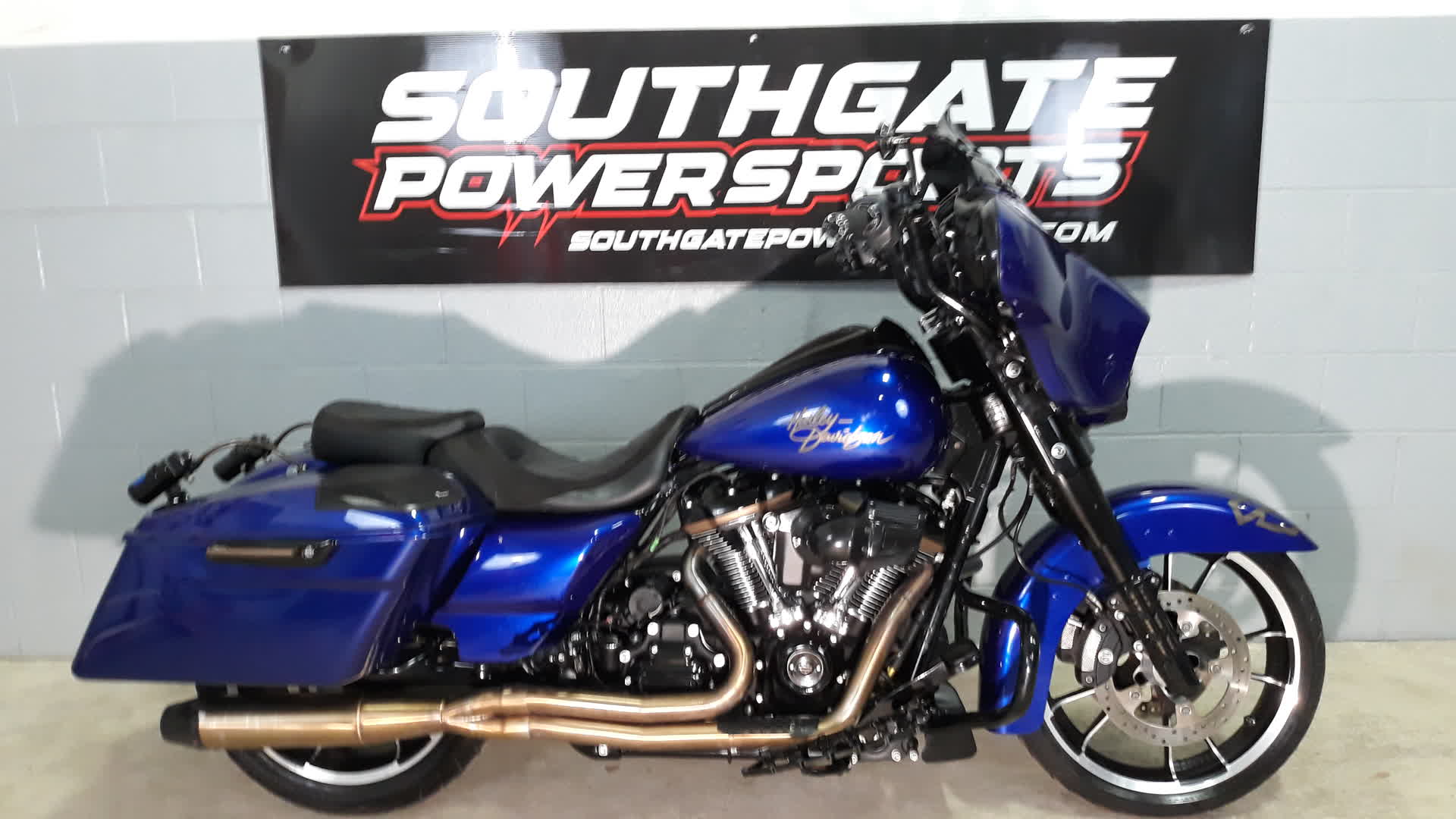 2013 Harley-Davidson Street Glide Base for Sale in Southgate, MI