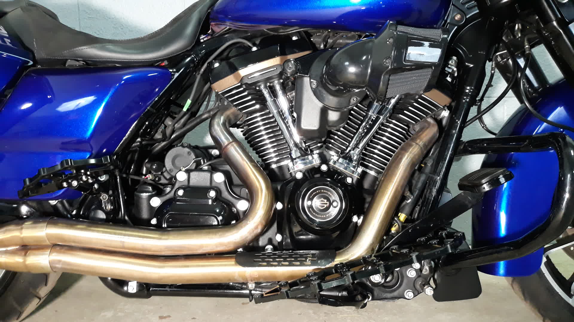 2013 Harley-Davidson Street Glide Base for Sale