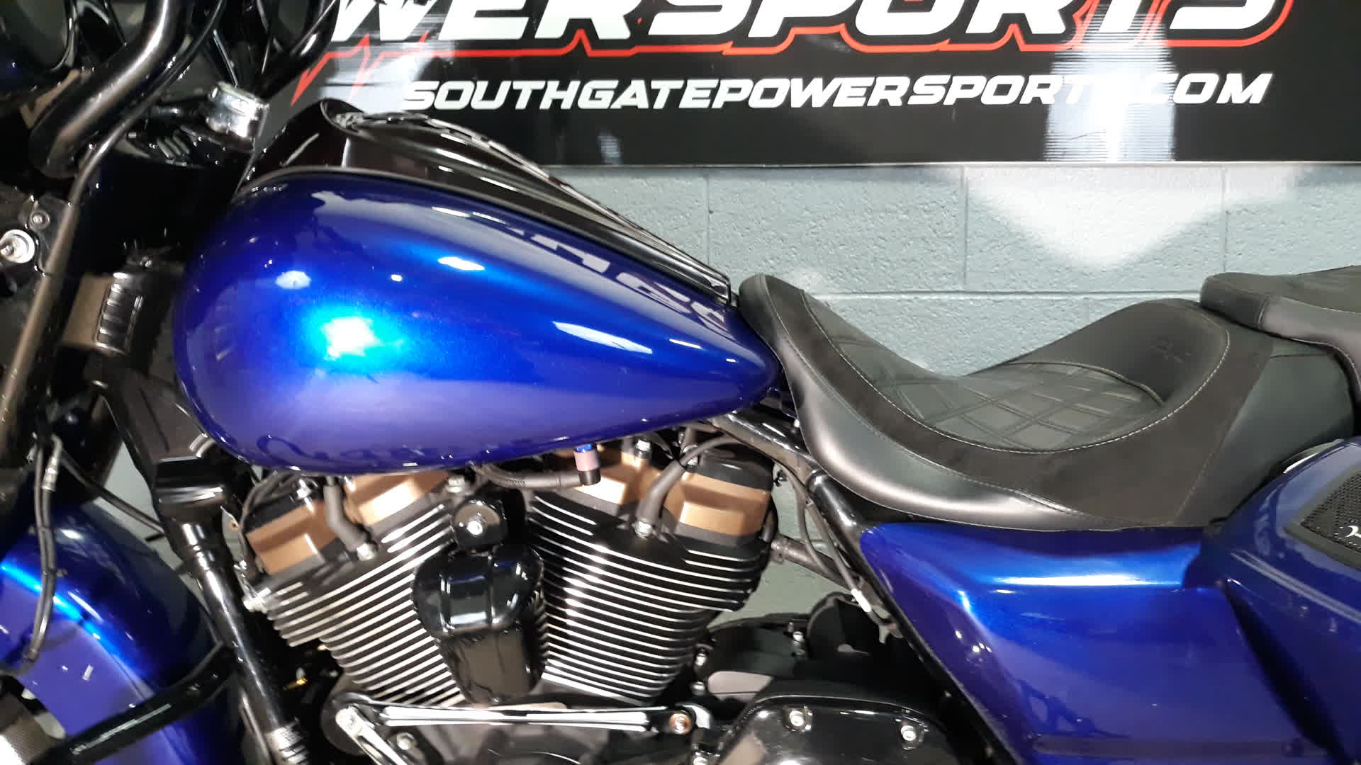 2013 Harley-Davidson Street Glide Base for Sale