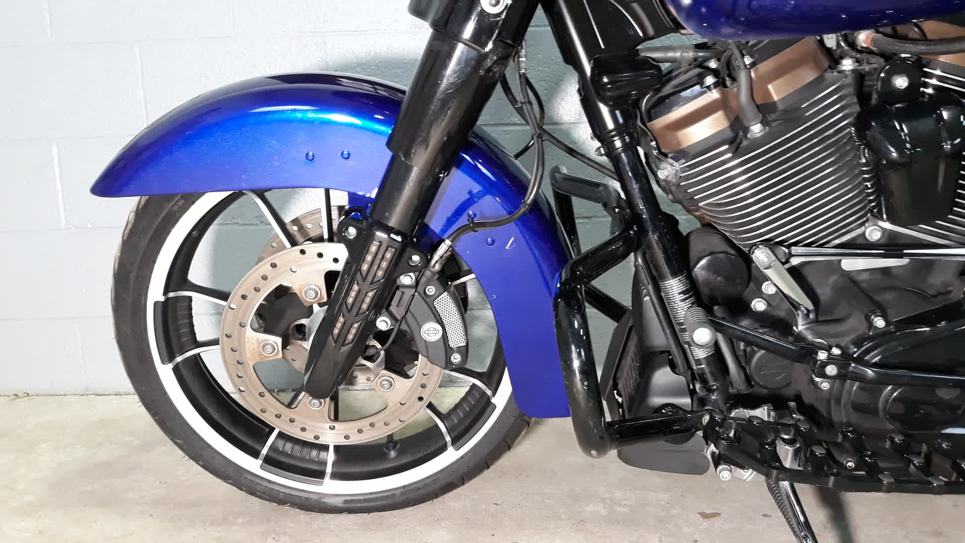 2013 Harley-Davidson Street Glide Base for Sale