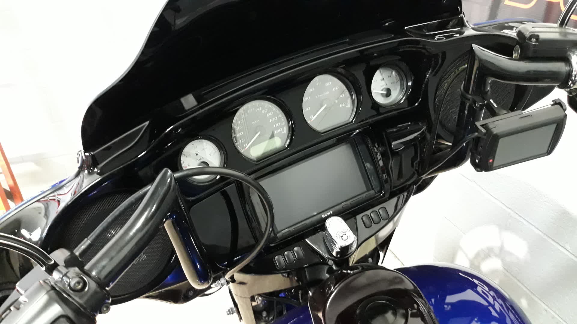2013 Harley-Davidson Street Glide Base for Sale