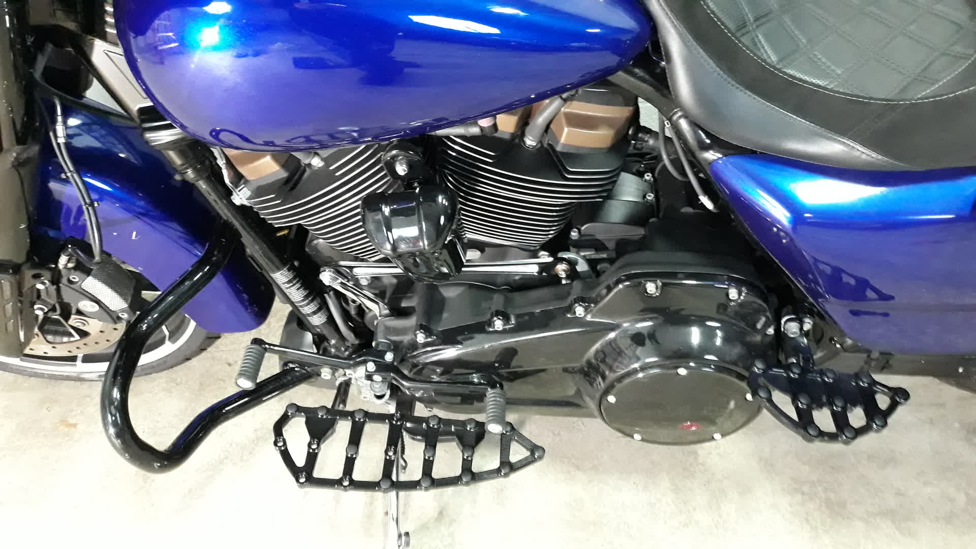 2013 Harley-Davidson Street Glide Base for Sale