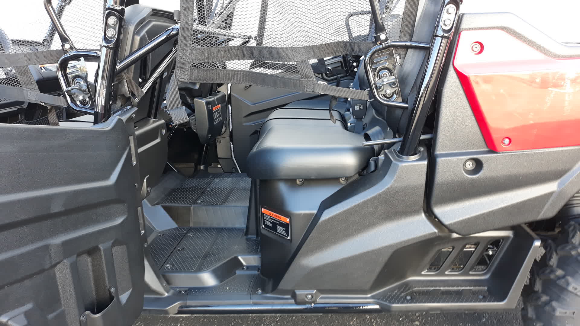 2025 Honda Pioneer 1000-6 Crew Deluxe for Sale
