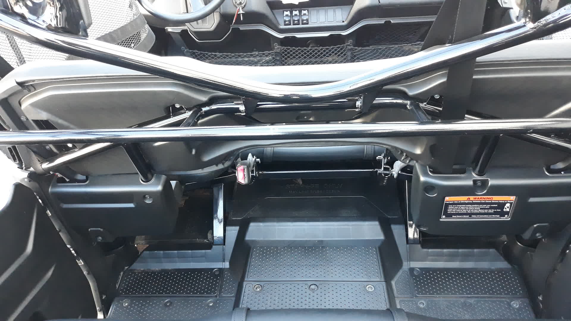 2025 Honda Pioneer 1000-6 Crew Deluxe for Sale
